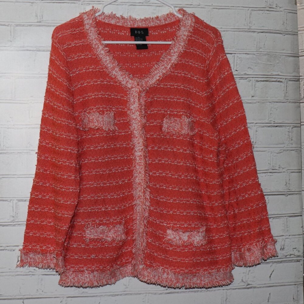 🍑 RQT Textured Button Sweater · Size XL